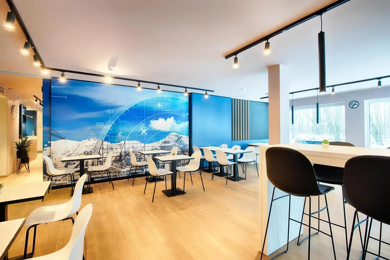 B&B Hotel Muenchen-Airport Hallbergmoos 3*,  Almanya